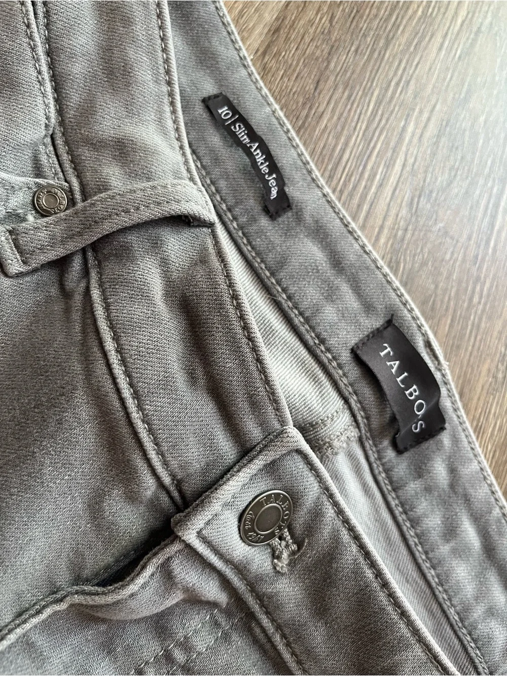 Talbots women size 10 Light Gray Slim-Straight Jeans
